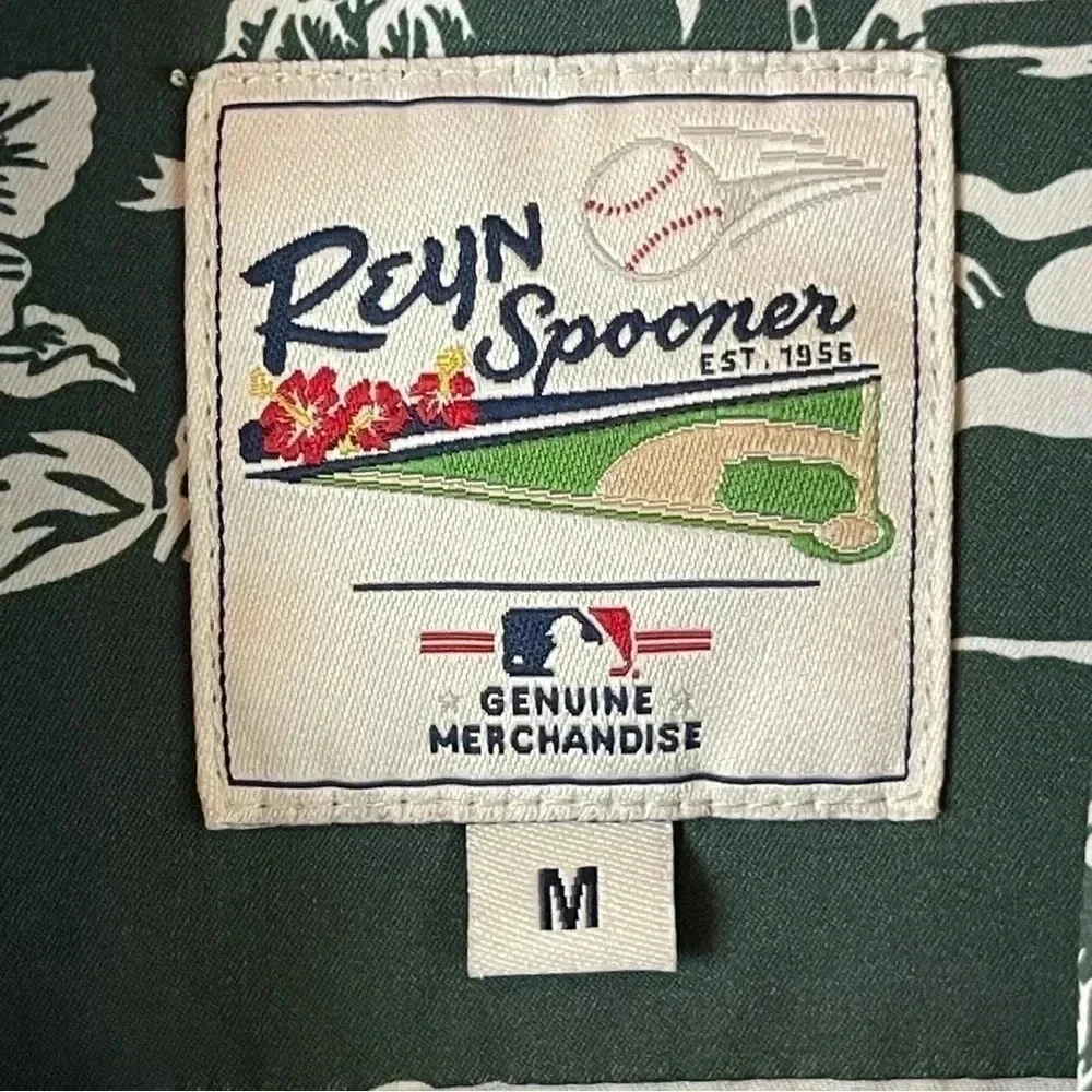 Reyn Spooner Men's M Oakland Athletics A's Kekai Performance Button Front Shirt
